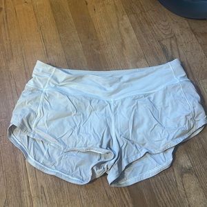 Lulu lemon speed up shorts